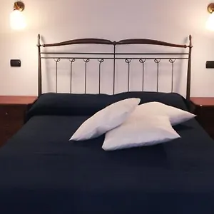 https://il-vicoletto-apartments.hotels-amalfi.com