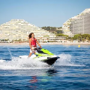 https://superbe-appartement-front-de-mer.fr-provencehotel.com
